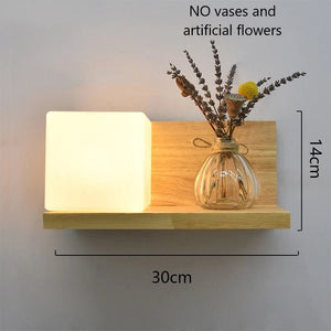 Applique Murale Scandinave en Bois avec Cube LED et Étagère - applique murale
