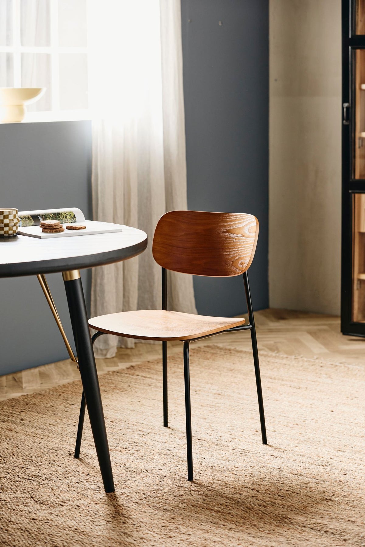 Chaise de salle à manger ESA en bois naturel