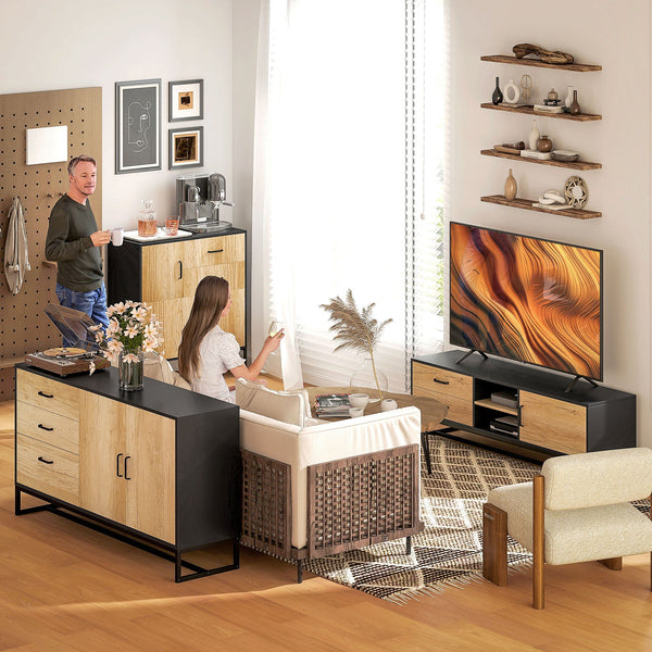 Comment associer bois clair et mobilier noir ?