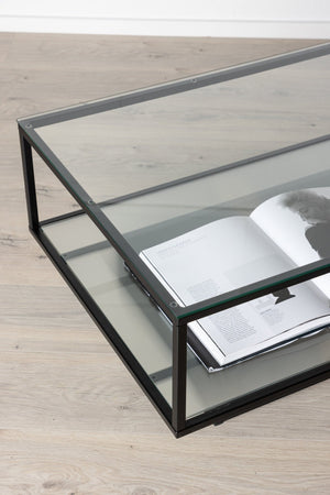 Table basse Maglehem 130 cm dans une pièce de vie