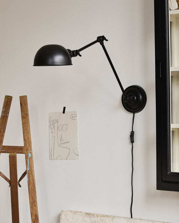 Applique AURA – Métal noir, bras orientable en 3 points, 71 cm