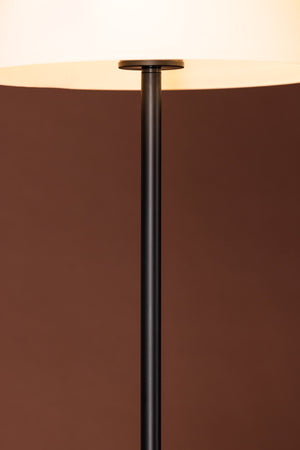 Lampadaire FERRAND 155 cm dans une pièce de vie