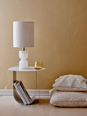 Table d’appoint en métal, l'accessoire pratique et stylé pour votre salon - Tables d'appoint