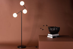 Marsan Floor Lamp - Black / White glass - Lampadaire