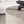 Table basse ronde York 80 cm dans une pièce de vie