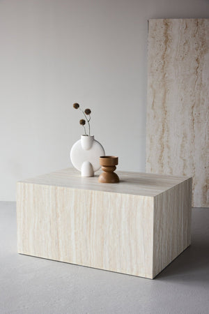 Table basse York 80 x 60 cm en situation dans un intérieur