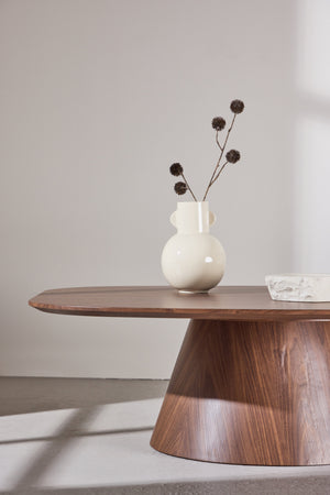 Table basse LANZO dans un intérieur contemporain