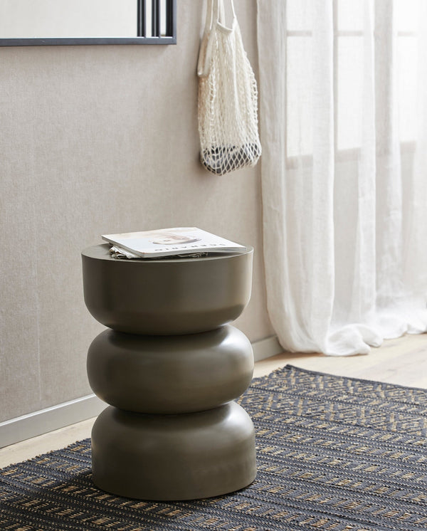 Table d'appoint ALMA – Métal vert foncé, Ø 36 cm, par Nordal