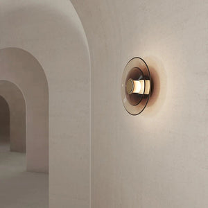 Applique murale Eclipse – Luminaire minimaliste en verre fumé cognac