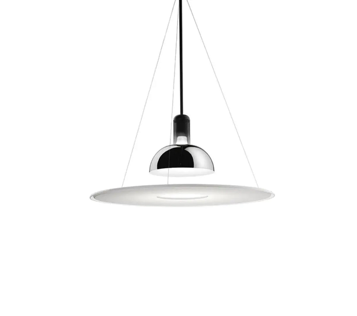 Le lustre qui finit la pièce