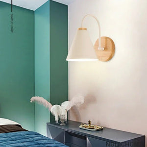 Applique murale Scandi Lux blanc pour illuminer votre chambre à coucher