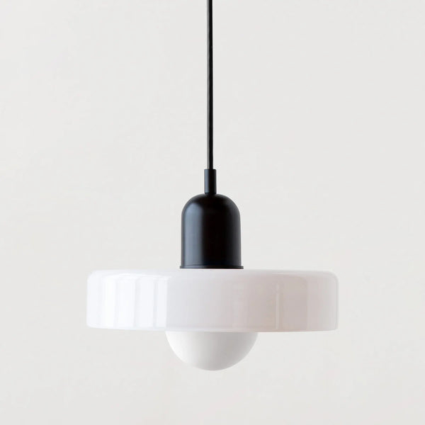 Suspension LED Scandi orb blanc avec pavillon noir