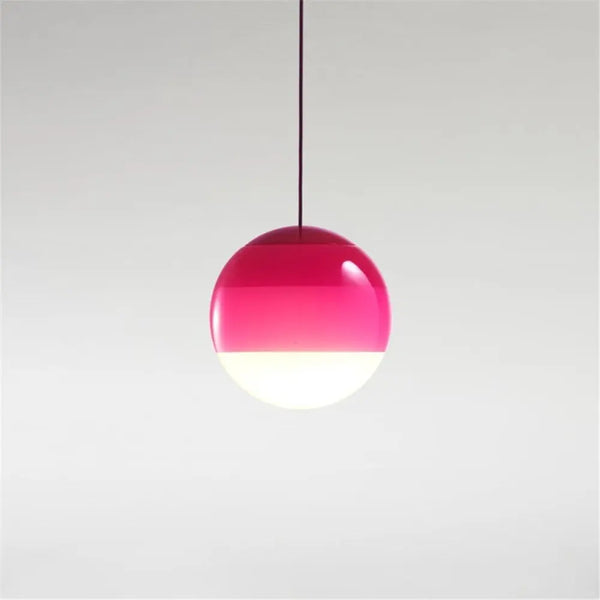 Suspension Designer Dipping, la lampe suspendue LED en verre coloré inspirée de l'art créatif des ballons BB'art meuble & déco