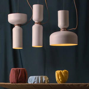 Spotlight Suspension danoise en fer forgé, luminaire minimaliste pour intérieur moderne, proposé par BB’art