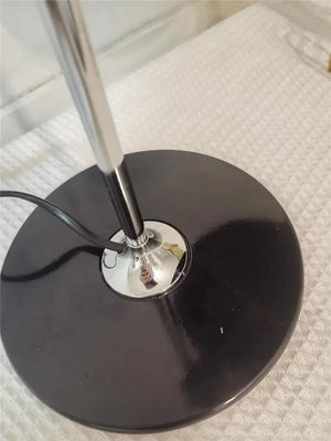 Élégante Lampe de Table à LED en Métal Design : Un Luminaire Décoratif Nordique pour Votre Salle de Lecture ou Bureau. BB'art meuble & déco