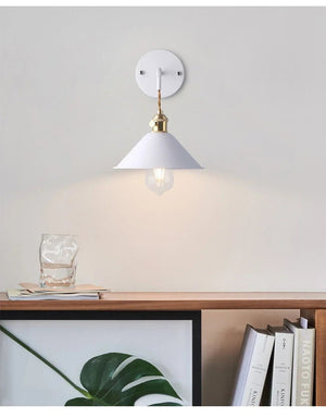 Applique murale Retro Loft – Luminaire rétro en métal blanc pour illuminer votre intérieur