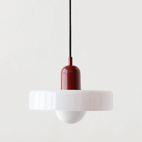 Suspension LED Scandi blanc avec pavillon rouge