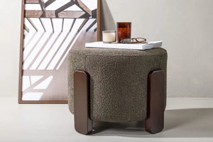 Pouf Coffey Ø 50 cm en tissu bouclé et bois d'hévéa
