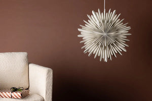 Suspension étoile Sälen 60 cm beige en papier plissé