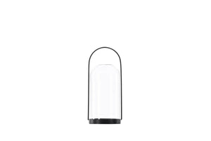 Lanterne Flora noire — armature noire qui découpe la lumière