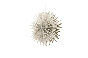 Suspension étoile Sälen beige utilisée comme étoile de l'Avent