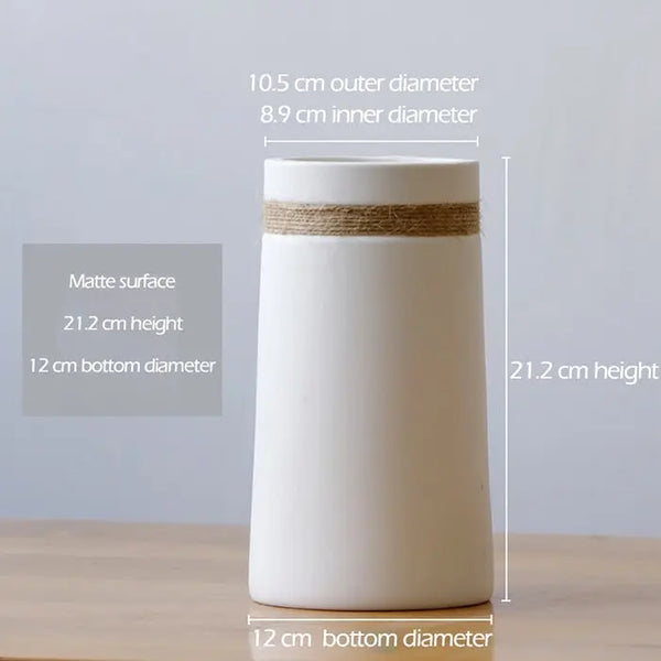 Vase en céramique blanche avec corde de chanvre BB'art meuble & déco