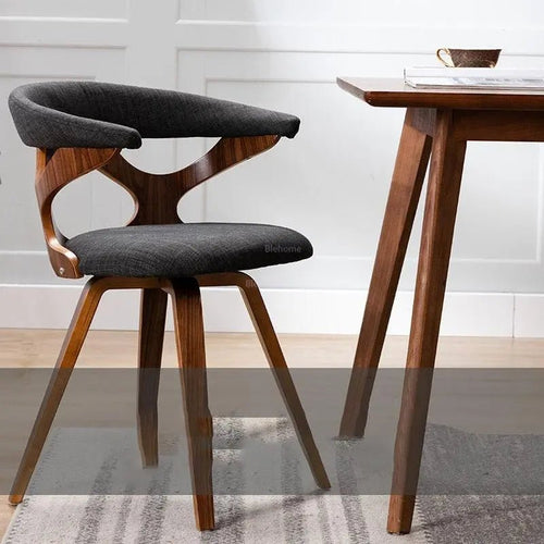 Chaise Minimaliste Bois — Le design épuré qui s'intègre partout