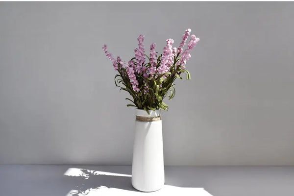 Vase en céramique blanche avec corde de chanvre BB'art meuble & déco