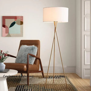 Lampadaires en métal pour salon - LED NORDIC Trépied moderne - BB'art meuble & déco