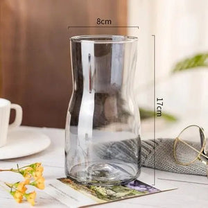 Vase en verre NORDIC: Touche nordique pour votre intérieur - Vase